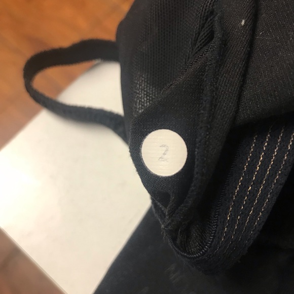 Lululemon Tank Top-Black-Size 2 -Good Condition - Picture 11 of 12